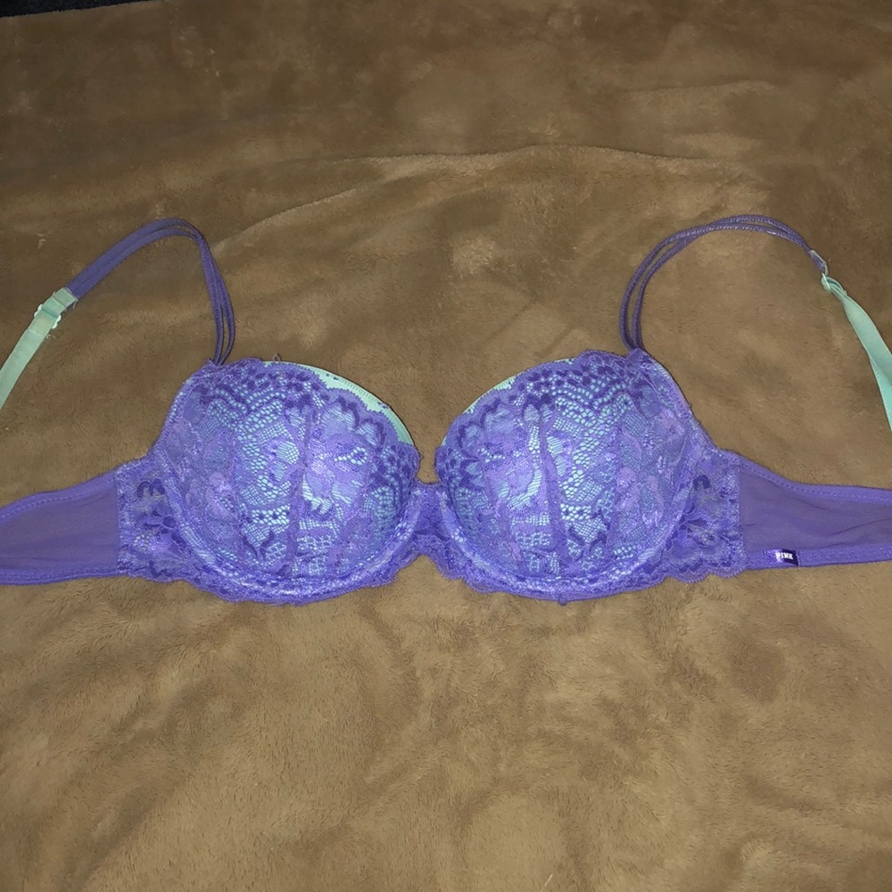 34B Victoria secrete push up